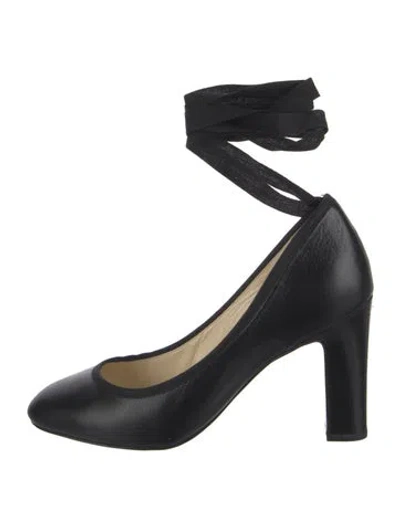 Pre-owned Lanvin Leather Pumps In Black