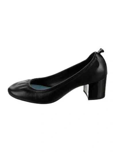 Pre-owned Lanvin Leather Pumps In Black
