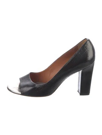Pre-owned Lanvin Leather Sandals In Black