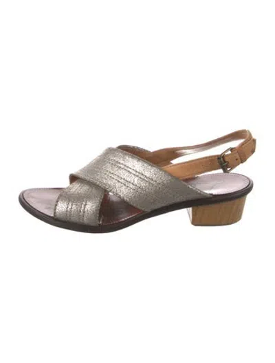 Pre-owned Lanvin Leather Slingback Sandals In Gold