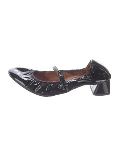 Pre-owned Lanvin Patent Leather Pleated Accents Pumps In Black