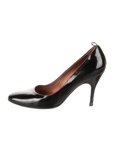 Pre-owned Lanvin Patent Leather Pumps In Black