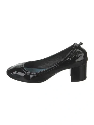 Pre-owned Lanvin Patent Leather Pumps In Black