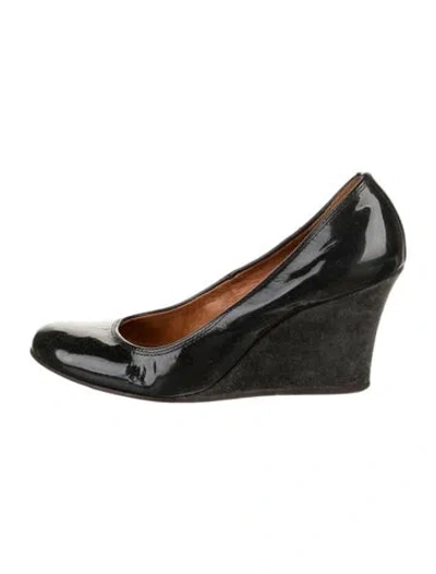 Pre-owned Lanvin Patent Leather Pumps In Blue
