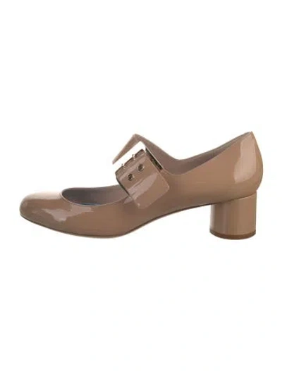 Pre-owned Lanvin Patent Leather Pumps In Neutral