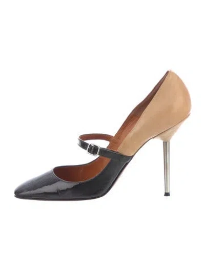 Pre-owned Lanvin Patent Leather Pumps In Neutrals