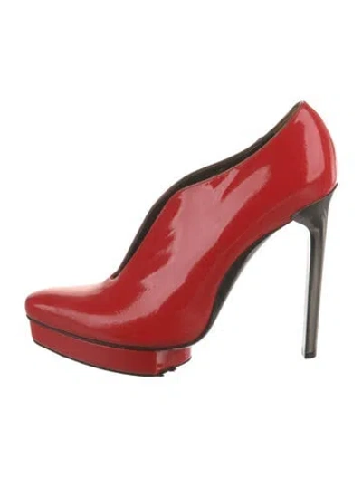 Pre-owned Lanvin Patent Leather Pumps In Red