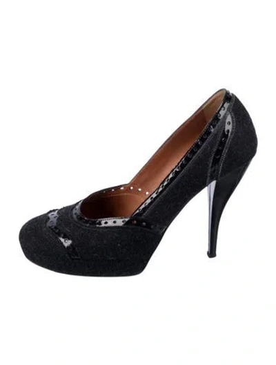 Pre-owned Lanvin Pumps In Black