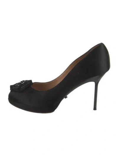 Pre-owned Lanvin Satin Crystal Embellishments Pumps In Black