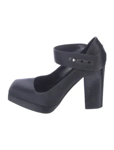 Pre-owned Lanvin Satin Pumps In Blue