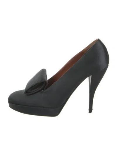 Pre-owned Lanvin Satin Pumps In Blue