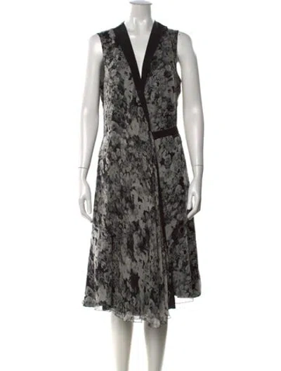 Pre-owned Lanvin Silk Midi Length Dress In Green
