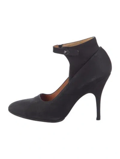 Pre-owned Lanvin Suede Pumps In Black