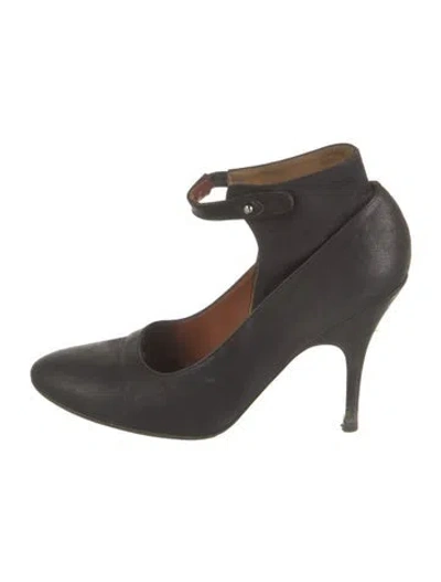 Pre-owned Lanvin Suede Pumps In Black