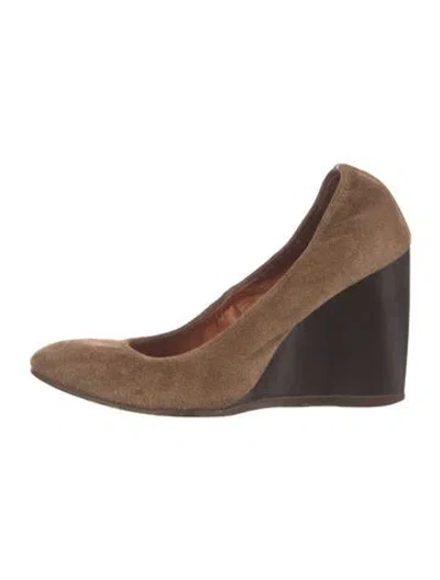 Pre-owned Lanvin Suede Pumps In Brown