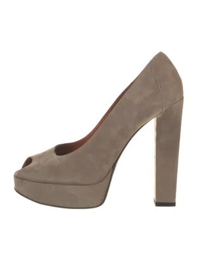 Pre-owned Lanvin Suede Pumps In Gray