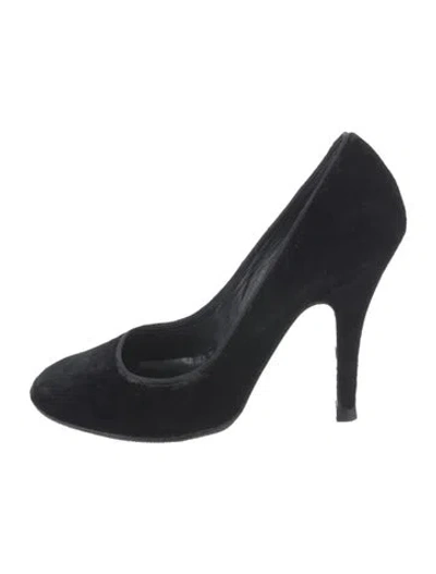 Pre-owned Lanvin Velvet Pumps In Black