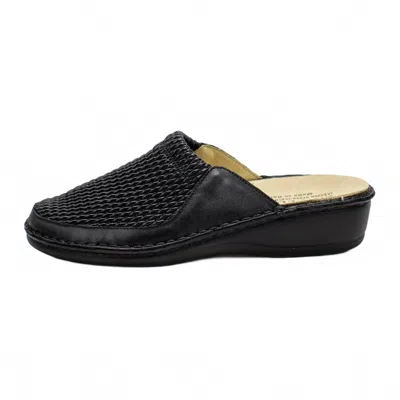 Laplume Women's Flex Clogs In Black