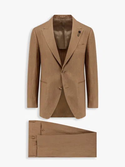 Lardini Feeling Linen Suit With Removable Iconic Brooch