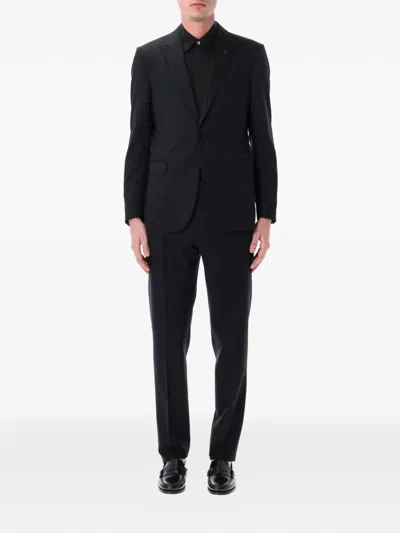 Lardini Lapel Pin Suit In Black