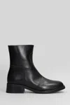 L'arianna Low Heels Ankle Boots In Black