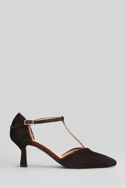L'arianna Pumps In Black