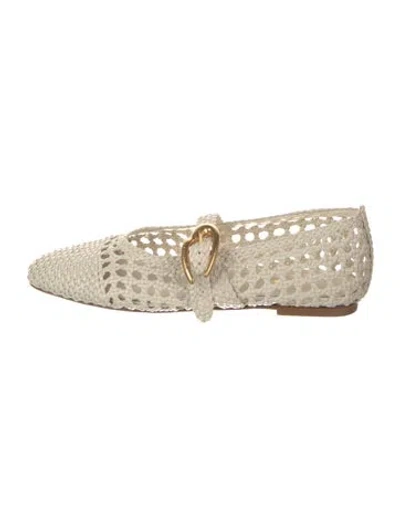 Pre-owned Larroude Ballet Flats In Neutral