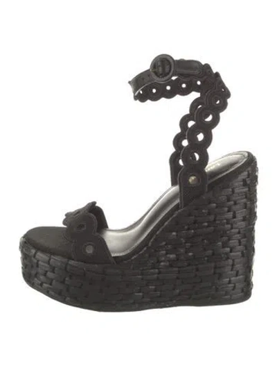 Pre-owned Larroude Canvas Cutout Accent Espadrilles In Black