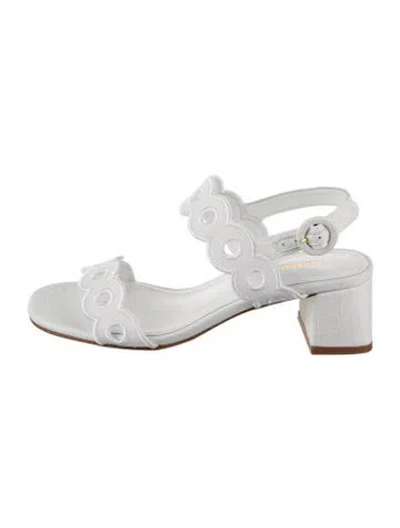 Pre-owned Larroude Canvas Lace Pattern Sandals In White