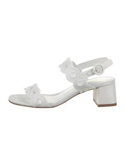 Pre-owned Larroude Canvas Sandals In White