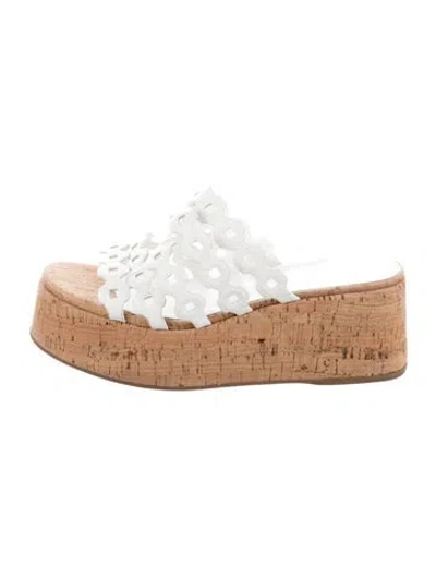 Pre-owned Larroude Lasercut Accents Slides In White