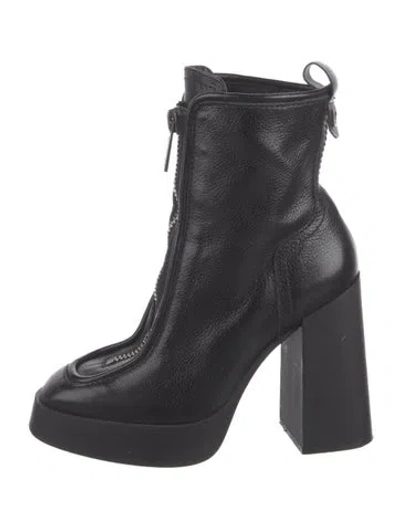 Pre-owned Larroude Leather Boots In Black
