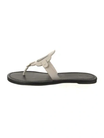 Pre-owned Larroude Leather Cutout Accent Flats In Brown