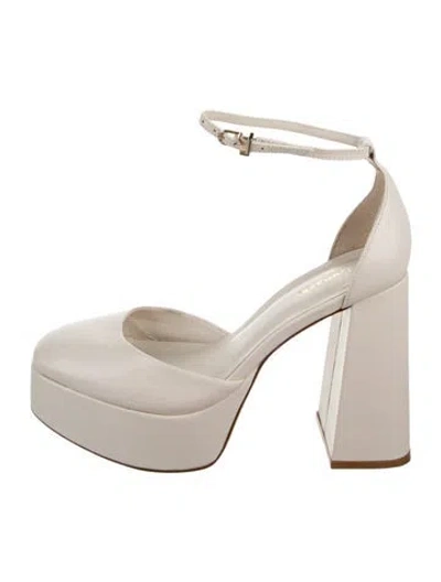 Pre-owned Larroude Leather D'orsay Pumps In Neutral