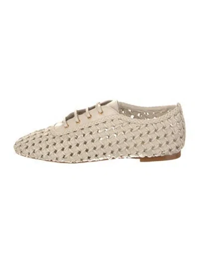 Pre-owned Larroude Leather Flats In Neutral