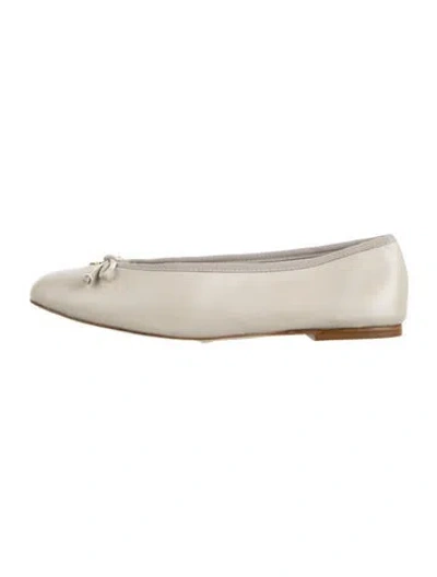 Pre-owned Larroude Leather Grosgrain Trim Ballet Flats In Neutrals/white