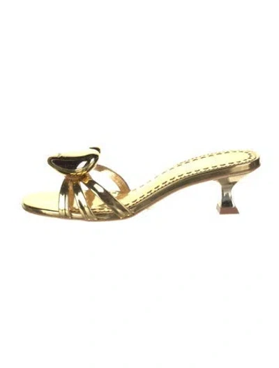 Pre-owned Larroude Leather Lasercut Accents Sandals