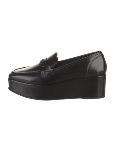 Pre-owned Larroude Leather Loafers In Black