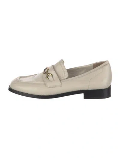 Pre-owned Larroude Leather Loafers In Neutral