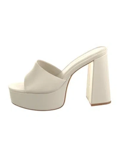 Pre-owned Larroude Leather Mules In Neutral