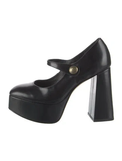 Pre-owned Larroude Leather Pumps In Black
