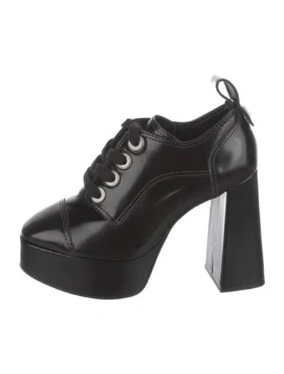 Pre-owned Larroude Leather Pumps In Black