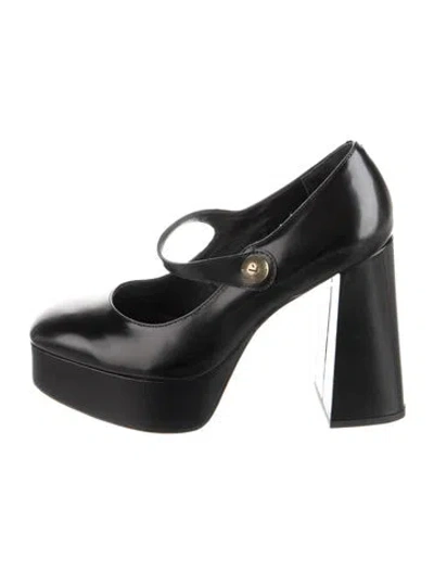 Pre-owned Larroude Leather Pumps In Black