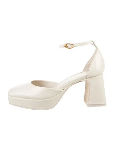 Pre-owned Larroude Leather Pumps In Neutrals