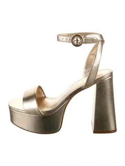 Pre-owned Larroude Leather Sandals