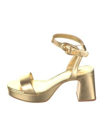Pre-owned Larroude Leather Sandals