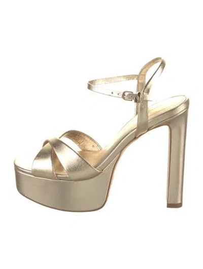 Pre-owned Larroude Leather Sandals