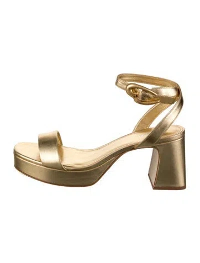 Pre-owned Larroude Leather Sandals