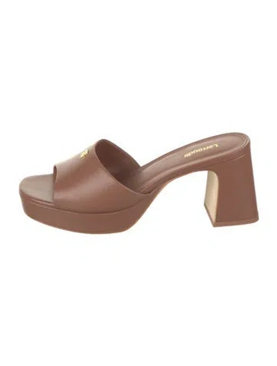 Pre-owned Larroude Leather Sandals In Brown