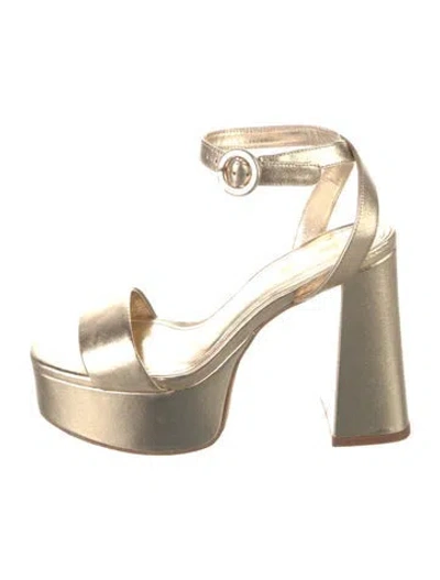 Pre-owned Larroude Leather Sandals In Gold